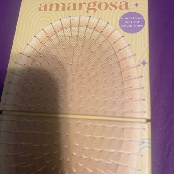 New in box amargosa hair brush. Yellow. - Picture 3 of 3